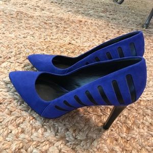 Audrey Brooke royal blue pumps size 9